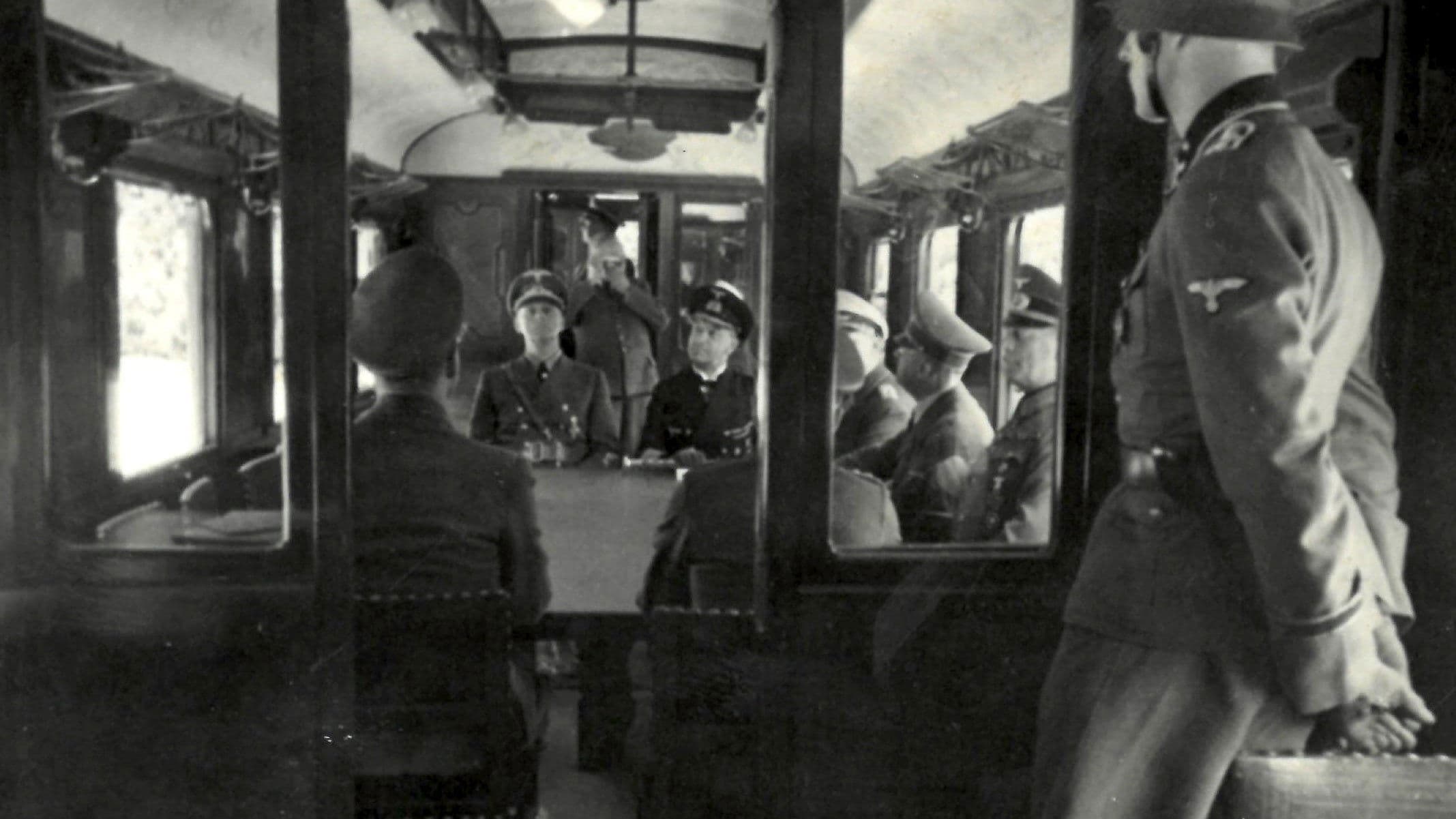 1940, Les secrets de l’Armistice backdrop